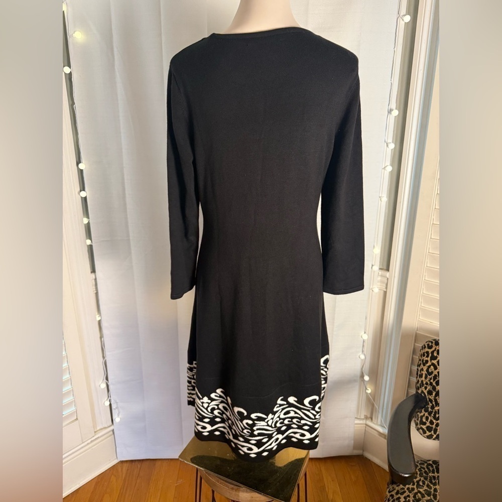 J Howard Black Knit Long Sleeve Dress with White Scroll Hem – Size Large - Picture 6 of 7